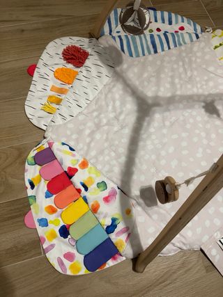 Alfombra juego Montessori bebé