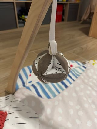 Alfombra juego Montessori bebé