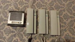 Fermax Telefonillo Puerta + 3 Telefonillos