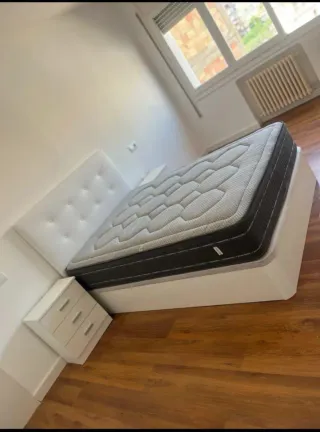 Canapés y colchones nuevos