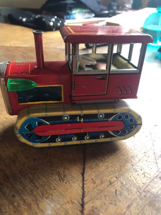 Tractor de juguete antiguo