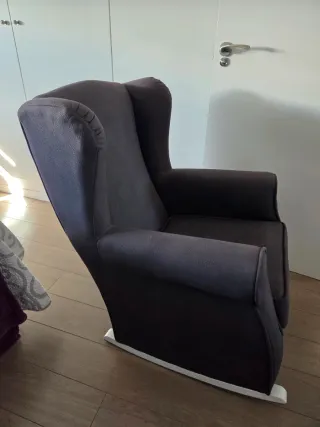 Sillón de lactancia con balancín