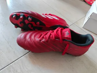 Botas de fútbol Adidas Rojas
