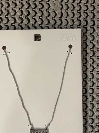 Collar Zara Rectangular Brillantes Plateado