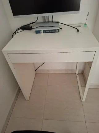 Escritorio pequeño Ikea blanco