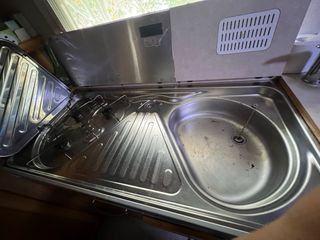 Mueble cocina con nevera trivalente