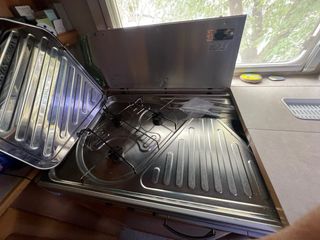 Mueble cocina con nevera trivalente