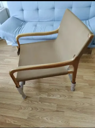 Pieza muy exclusiva Sillón de madera y cuero Nuevo