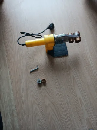 Soldador de tubos con accesorios