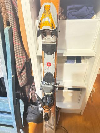 Tablas de esquí Nordica 170cm con fijaciones