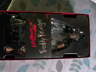 Figura Freddy Krueger Sideshow