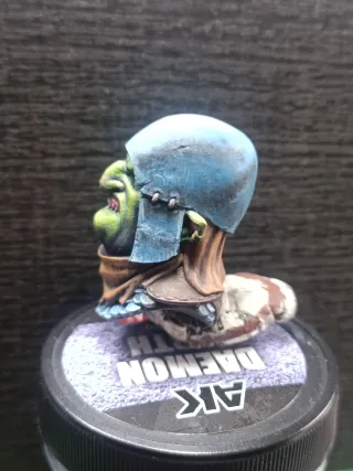 Busto Orco Pintado a Mano