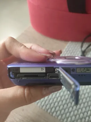 Cámara Sony DSC-WX7 Morada