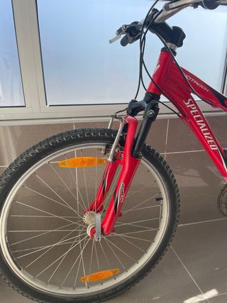 Bicicleta Specialized Hotrock T/24 “