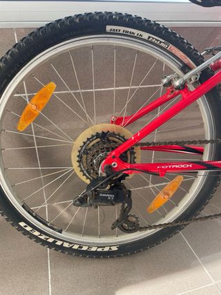 Bicicleta Specialized Hotrock T/24 “