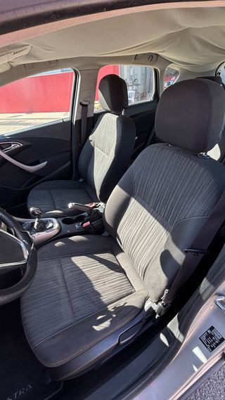 Opel Opel Astra 1.7 CDTI 110 CV diésel, 2010.