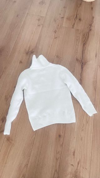 Jersey cuello alto Scalpers Talla L Crema