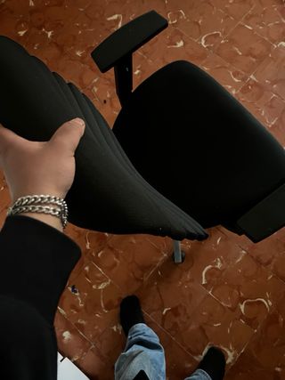 Silla ergonómica de oficina negra