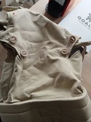 Mochila porta bebé Qoalé sin estrenar