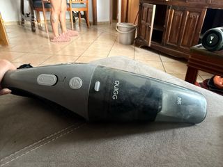 Aspiradora de mano QUIGG