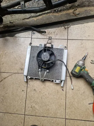 Radiatore e ventola Piaggio Beverly 500