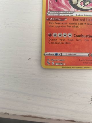 Carta Pokémon Radiant Charizard