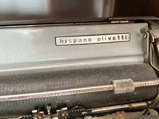 Máquina de escribir Olivetti Lexicon 80