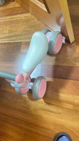 Triciclo para bebé rosa