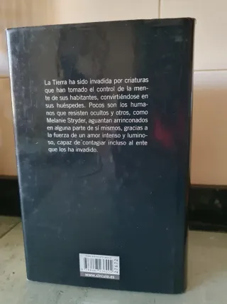 The host (la huésped)