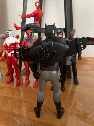 Figuras de Superhéroes Marvel y DC