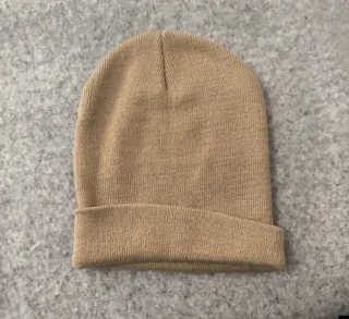 Gorro de lana beige