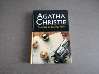 Lote de 6 libros de Agatha Christie.