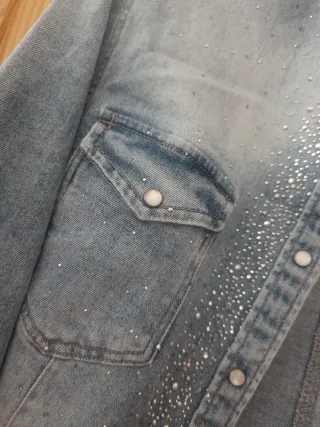 Chaqueta vaquera con brillos