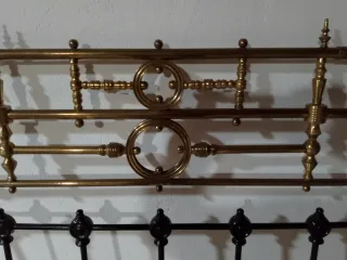 Cama forja y latón antigua