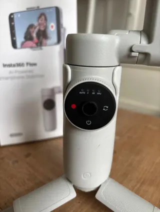 Insta360 Flow Estabilizador Móvil
