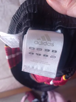 Pantalón corto deportivo Adidas niño 140 alto