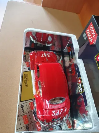 Volkswagen Maggiolino Bburago scala da 1/18