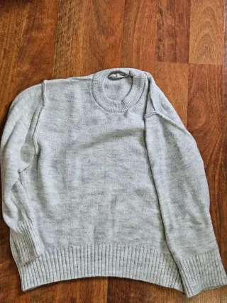 Jersey Pull&Bear costuras gris