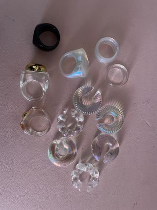 Set anelli e orecchini resina