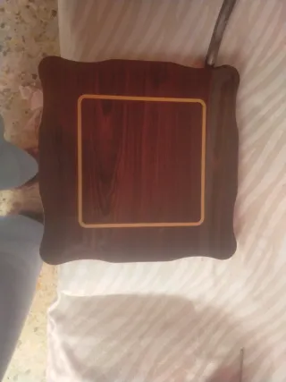 Mesita auxiliar vintage de madera