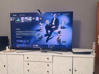 PlayStation 5 con juegos digitales y control