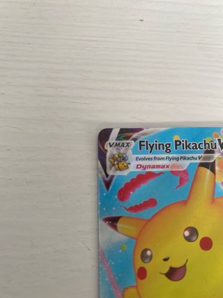 Carta Pokémon Flying Pikachu VMAX