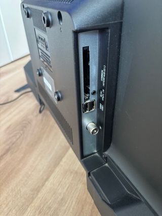 Televisión 32 con mando a distancia