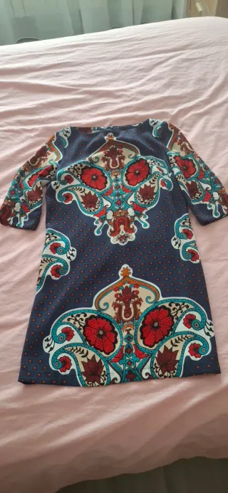 Vestido largo azul de manga larga