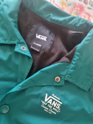 Chubasquero Vans Talla XL niño