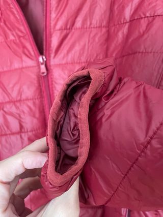 Chaqueta acolchada roja. A estrenar.