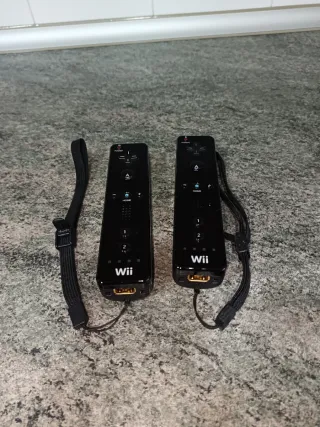 Nintendo Wii Sports Pack con juegos y mandos