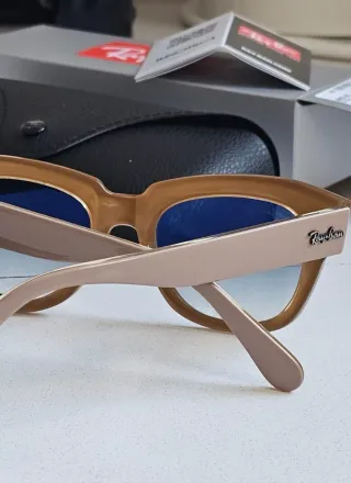 gafas Rayban beige