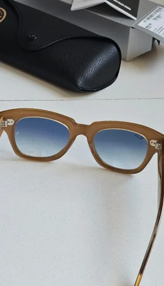 gafas Rayban beige