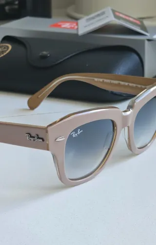 gafas Rayban beige